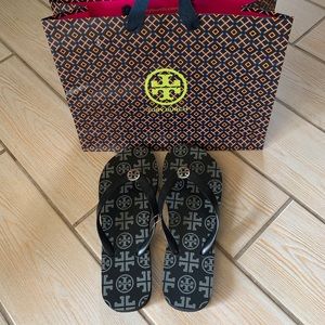 SOLD ON MERCARI | New Tory Burch Black Flip Flops